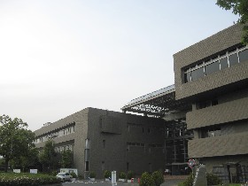 ��ʌ��������������Z���^�[�i���񂩂j