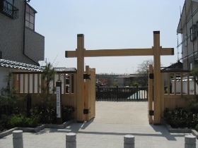 ��z�钆�m��x��