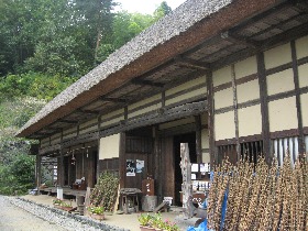 ���g�c�ƏZ��