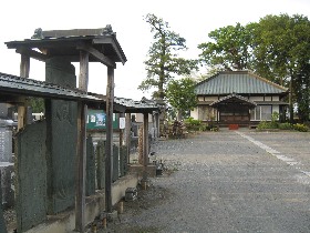 �啟����Q