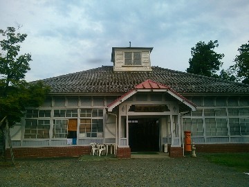 �������w��