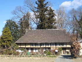 ���c�ƏZ��