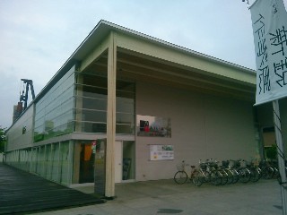 ����s�A�[�g�M�������[�E�A�g���A