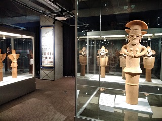 �{������c�̓m�~���[�W�A��