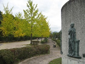 �����~���[�Y�p�[�N