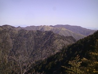 飛龍山ハゲ岩からの和名倉山