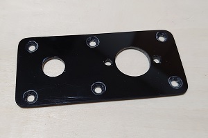 アウトプットジャックプレート作製