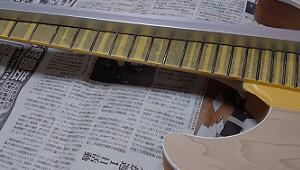 フレット擦り合わせ