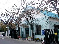 �O���s�F�����w�Z�u���L�O��