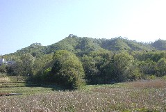 �񋏒���������̎ԎR